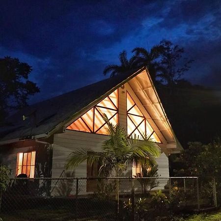 Casa Moes Villa Кахуита Екстериор снимка