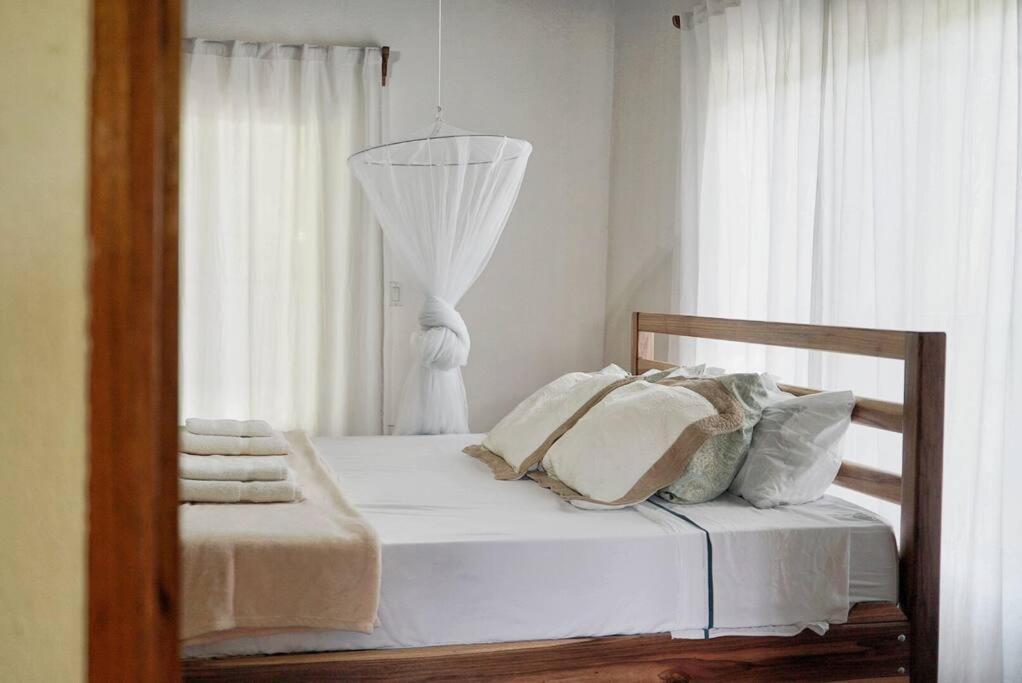 Casa Moes Villa Кахуита Екстериор снимка